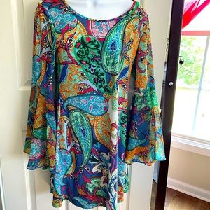 Beautiful above the knee dress, perfect for Spring and Summer!